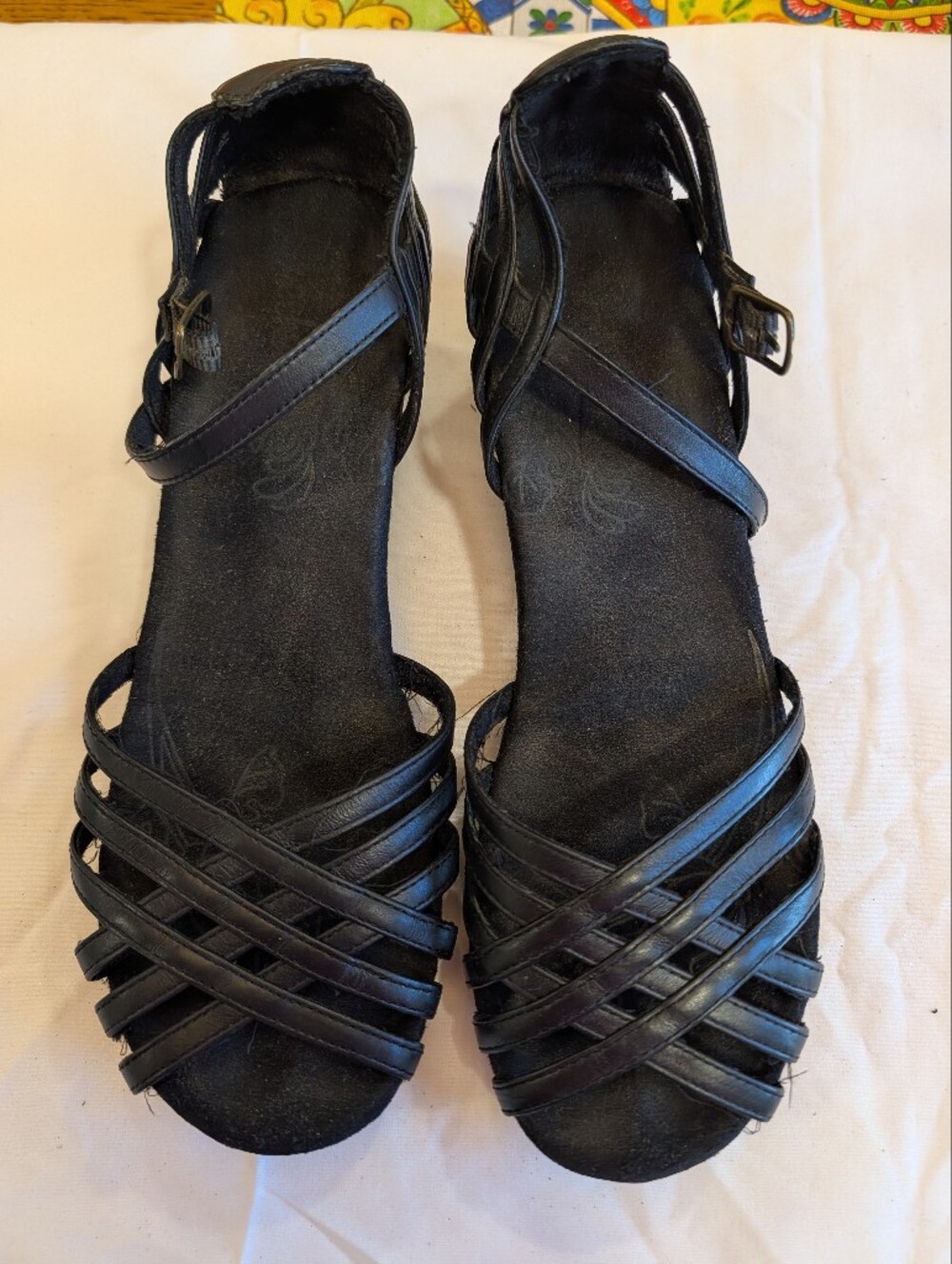 Skechers Black Strappy Wedge Sandals – Size 8.5